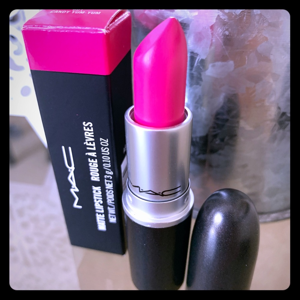 MAC Matte Lipstick Candy Yum-Yum